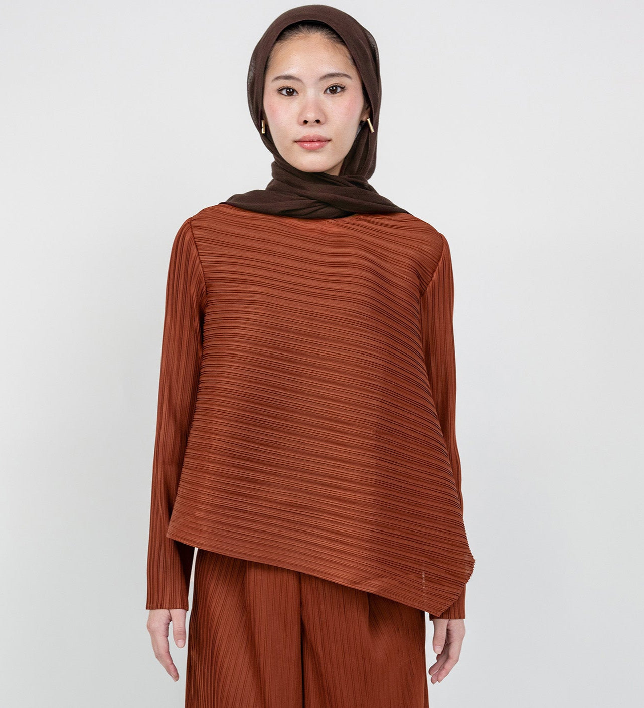 Pleated Asymmetric Top