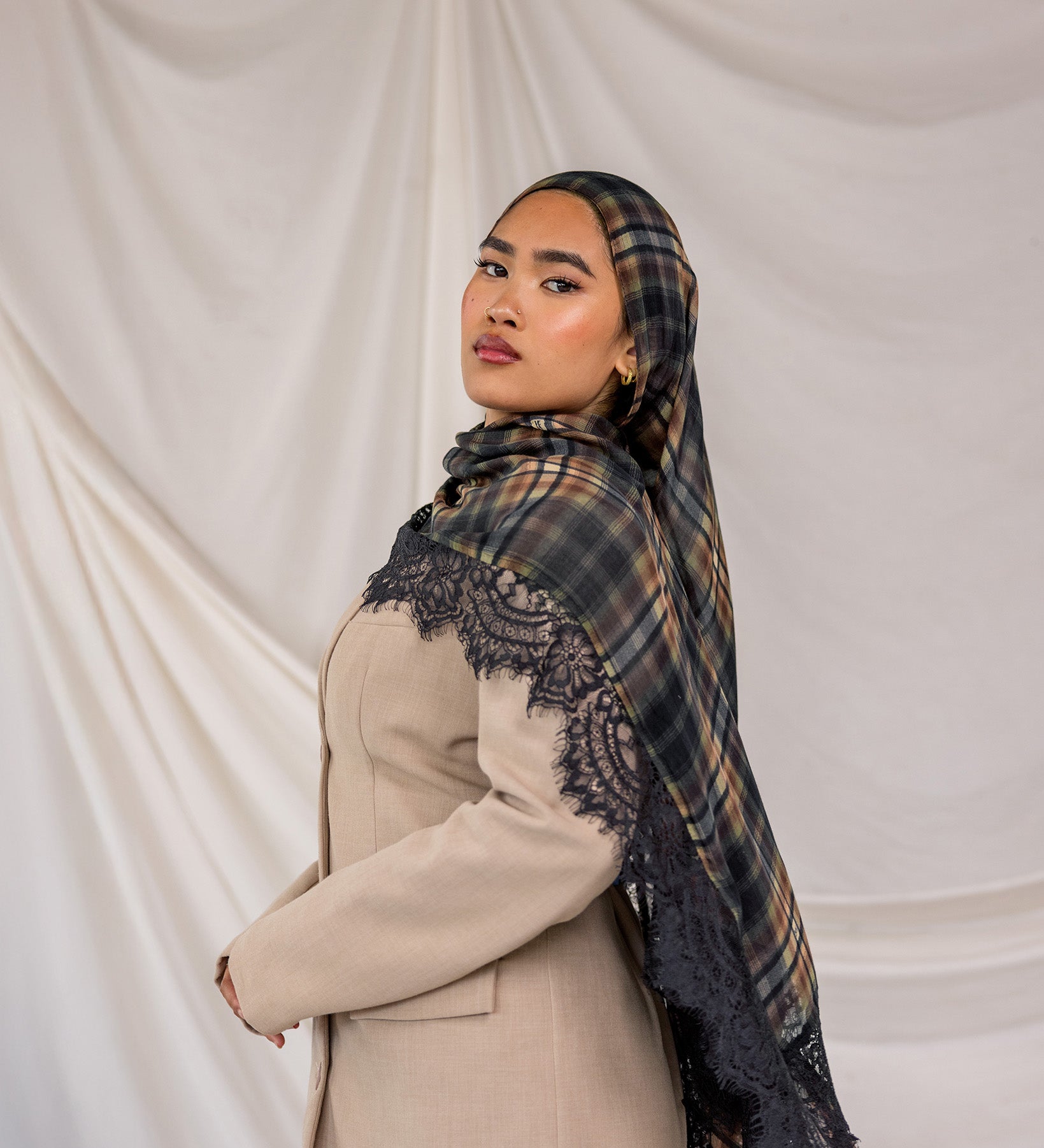 Black Chantilly Plaid